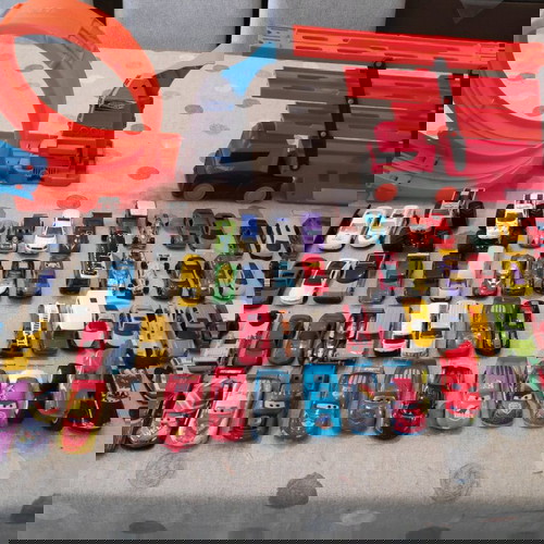 Πακέτο αυτοκινητάκια Disney/Pixar και Hotwheels μεταχειρισμένα, 115 τεμάχια