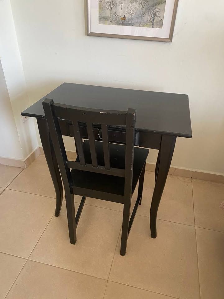 IKEA Leksvik wooden desk set with chair… - € 40,00 - Vendora.cy