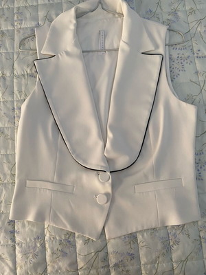 Vest size medium