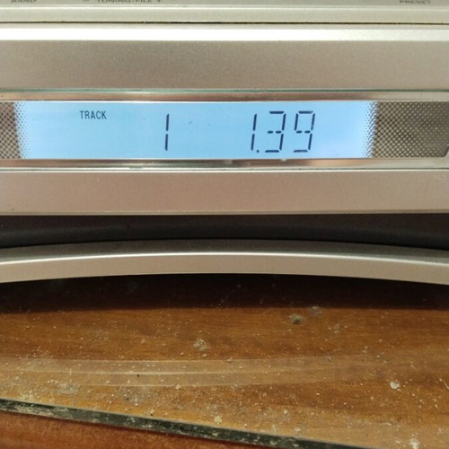 SANYO radio amplifier 2x40 watts, CD, auxiliary input