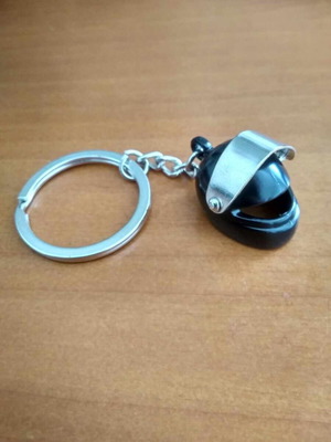 Μπρελόκ κλειδιών με μινιατούρα κράνους μηχανής σαν καινούργιο, μαύρο