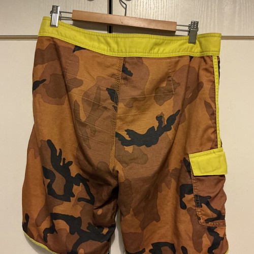 Billabong swimwear like new, size M, yellow