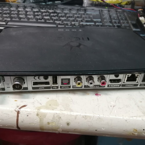 Nova box DZS3001LFN decoder like new with power supply and remote