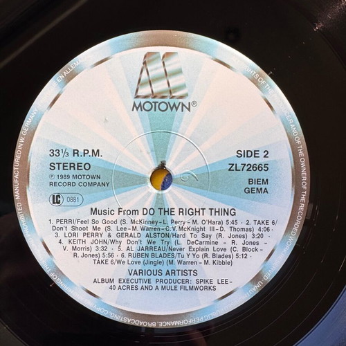 Do The Right Thing Soundtrack LP near mint, pop