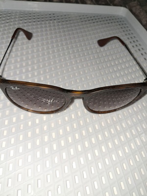 Ray-Ban Erika RB4171 Sunglasses new, unisex style