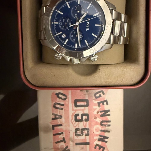 Fossil men's watch new, silver bracelet and dark blue dial