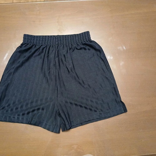 Set of 4 used sports shorts for 9-year-old boy