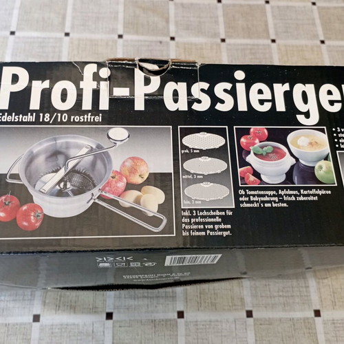 Professional vegetable mill like new, stainless steel Kuchenprofi