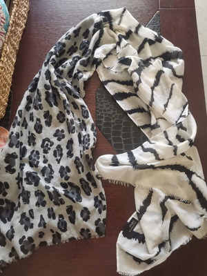 Matt scarf white, black, grey colors 175x80cm like new