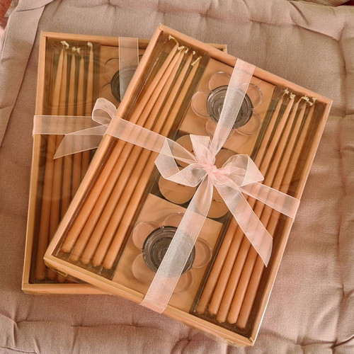 Candle sets new, 2 sets with holders, 4 tealights, 10 pink candles