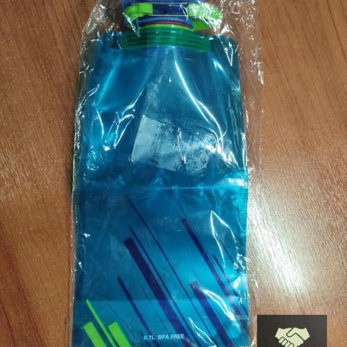 Foldable Water Bottle 0.7L BPA Free New