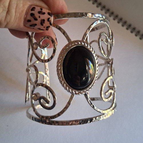 Cuff bracelet new, Art Nouveau style with black cabochon stone