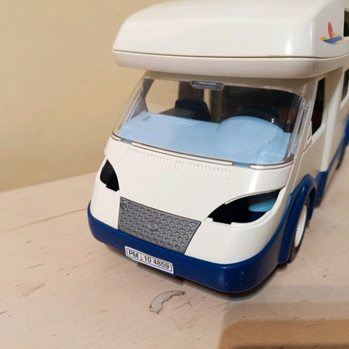 Playmobil camper used missing front lights