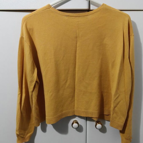 Zara women's knitted sweater mustard color like new size Medium