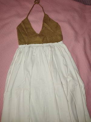 Dress white with gold bust like new, sizes M/L