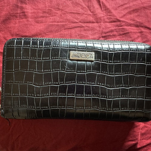 Doca women's wallet like new, black croco texture synthetic leather