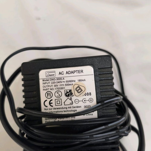 Ac adapter like new 30v 500ma