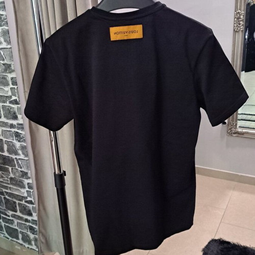 Louis Vuitton T-shirt new, 100% heavy cotton
