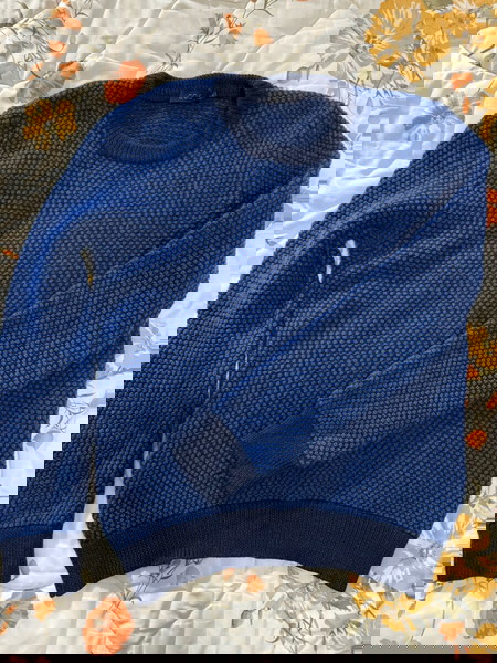 COS μάλλινη μπλούζα M