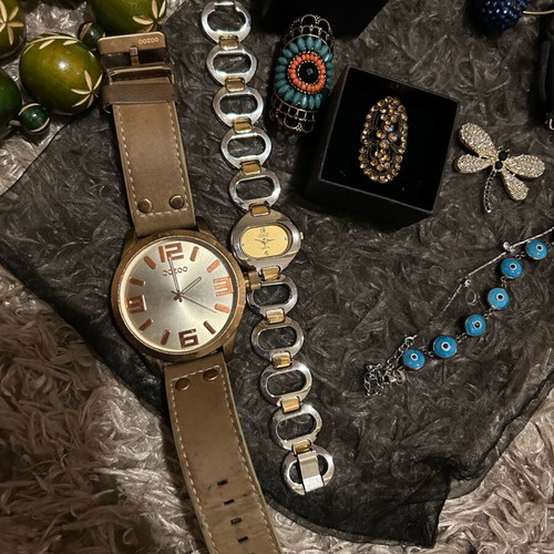 Jewelry pack used