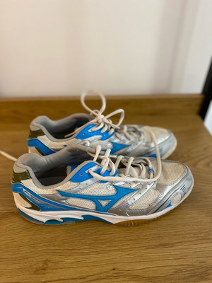 Παπούτσια Mizuno 40,5 μεταχειρισμένα σε άριστη κατάσταση