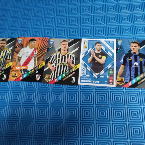 Football collectible cards like new, set of 5 pieces