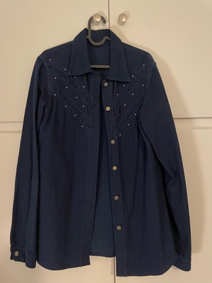 Denim dark blue shirt with tucks