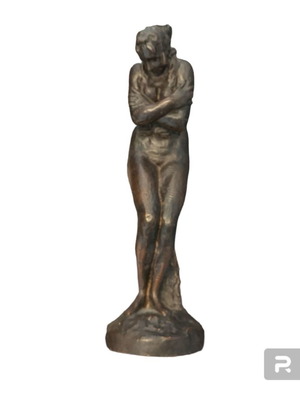 Louvre Museum statue replica used, La frileuse de Jean-Antoine Houdon