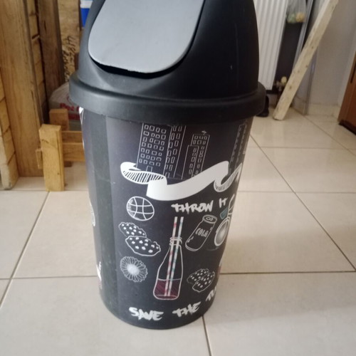 Trash bin 50 liters with designs, Leroy