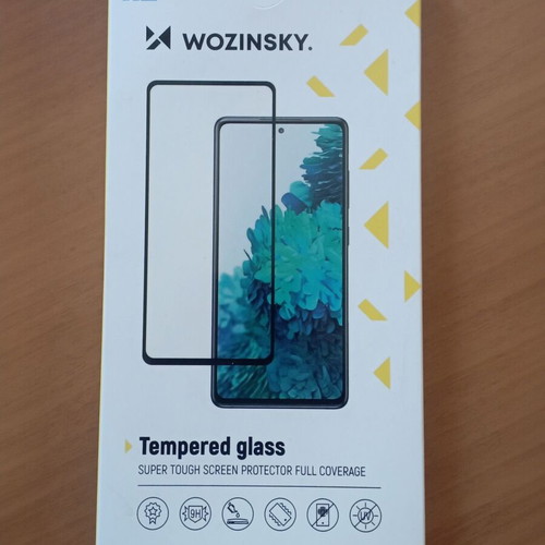 iPhone XR black like new, 64GB, with case and screen protectors