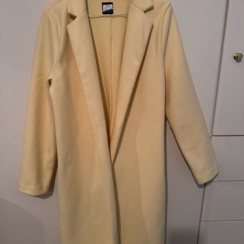 Zara coat used, pale yellow, size L, slim fit