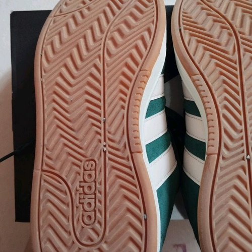 Adidas women's low sneakers size 38 2/3 like new, green