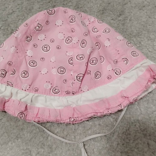 Baby hat like new with cord