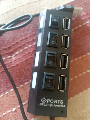 Usb Speed Hub four-port new with on/off switches