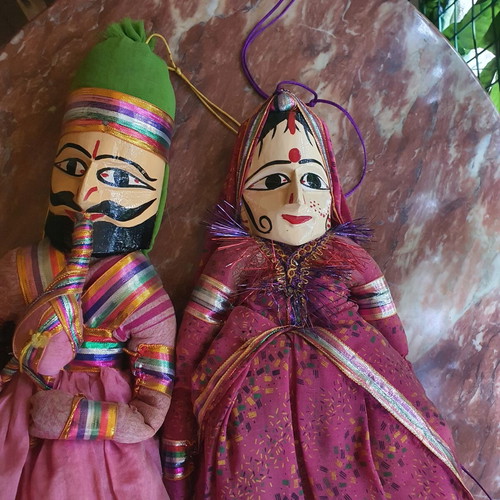 Indian couple dolls like new, 68cm man and 58cm woman