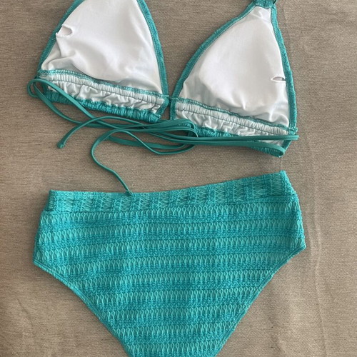 Turquoise textured bikini set size L new without tags