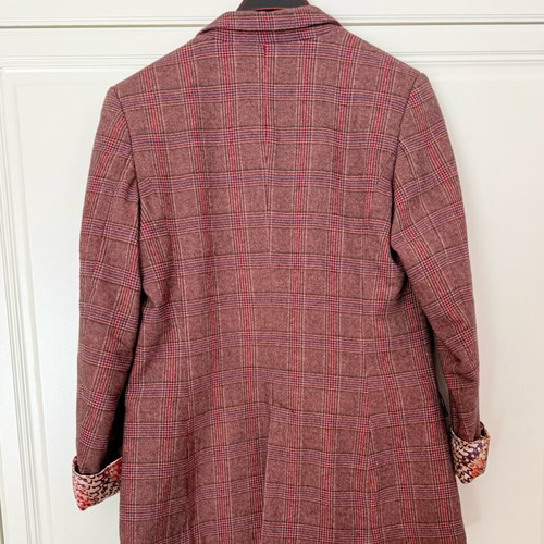 Manila Grace women's blazer size 46, like new, burgundy plaid with satin lining