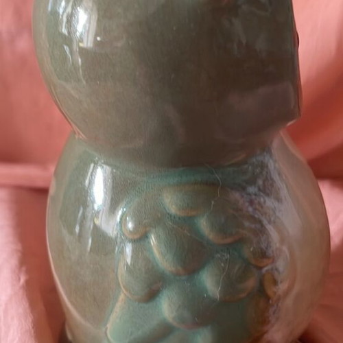 Large porcelain owl with nice colors, height 17cm