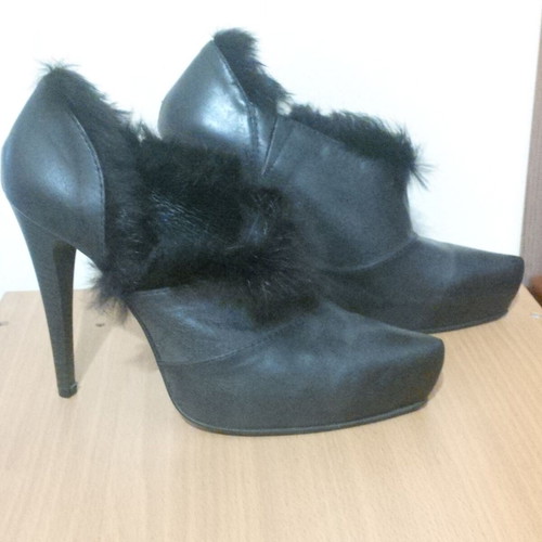 LAK heels size 37 used, leather and fur, black