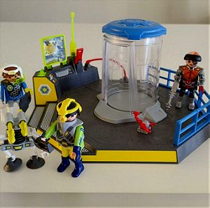 Playmobil 70009 Space - Σταθμός διαστημικής αστυνομίας + πράκτορας με ρομπότ + 2 αστροναύτες