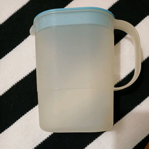 Tupperware small jug with lid used