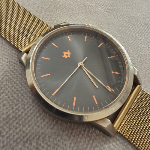 MVMT Boulevard unisex watch with mesh strap and dark dial