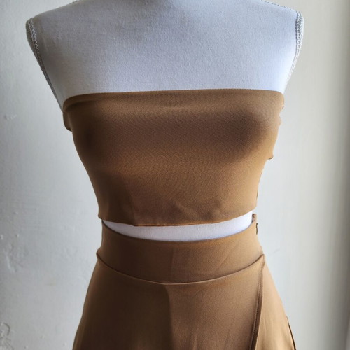 Clothing set new with tag, brown