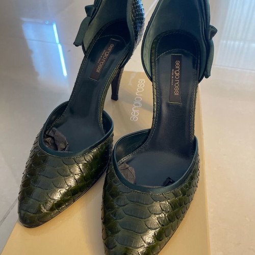 Sergio Rossi snake pumps like new, size 37, green