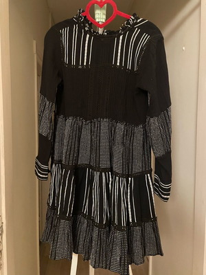 Zara Black and White Dress S Like New