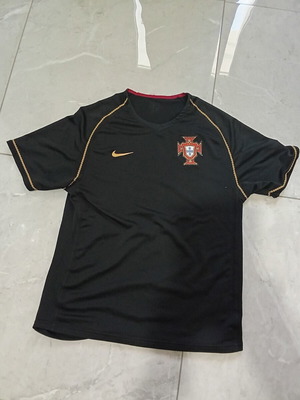 Portugal 2006-2007 Away Jersey Medium, like new, 100% authentic Nike