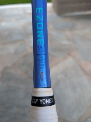 Yonex Ezone 98 Tour tennis racket like new, grip 3