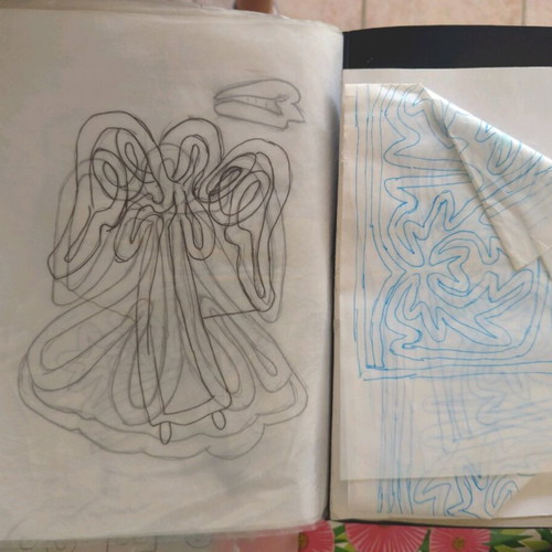 Folders with patterns for crochet and sewing used, pack of 2