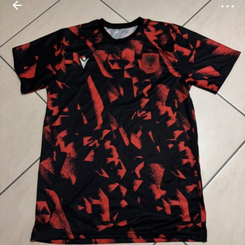 Unisex T-shirt with Albanian flag
