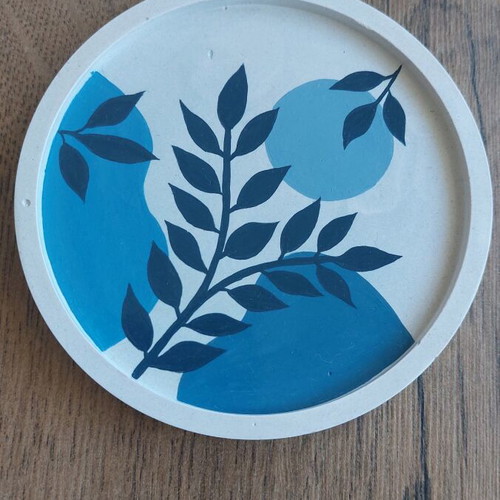Gypsum decorative handmade tray with acrylic paint and glossy finish